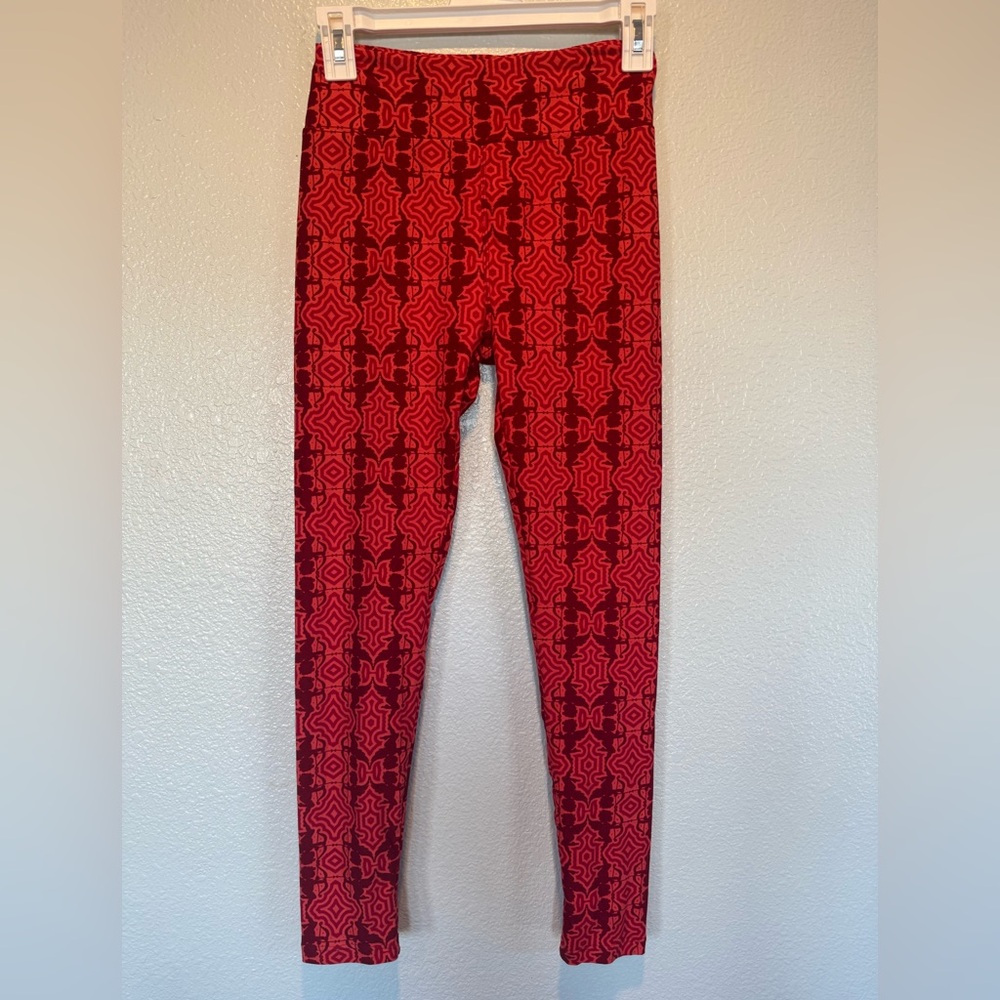 LUC LuLaRoe Women OS Red Cupid Valentine’s  Leggings